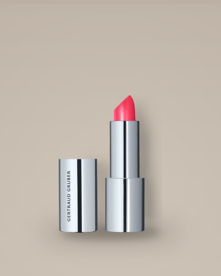 Silky Perfection Lipstick von Gertraud Gruber im Ton Simply Rose, Chromhülse mit Kappe
