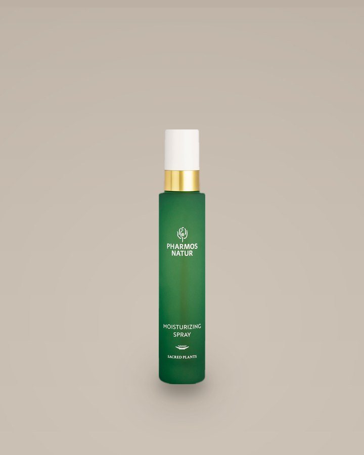 Moisturizing Spray von PHARMOS NATUR, grüne Sprühflasche